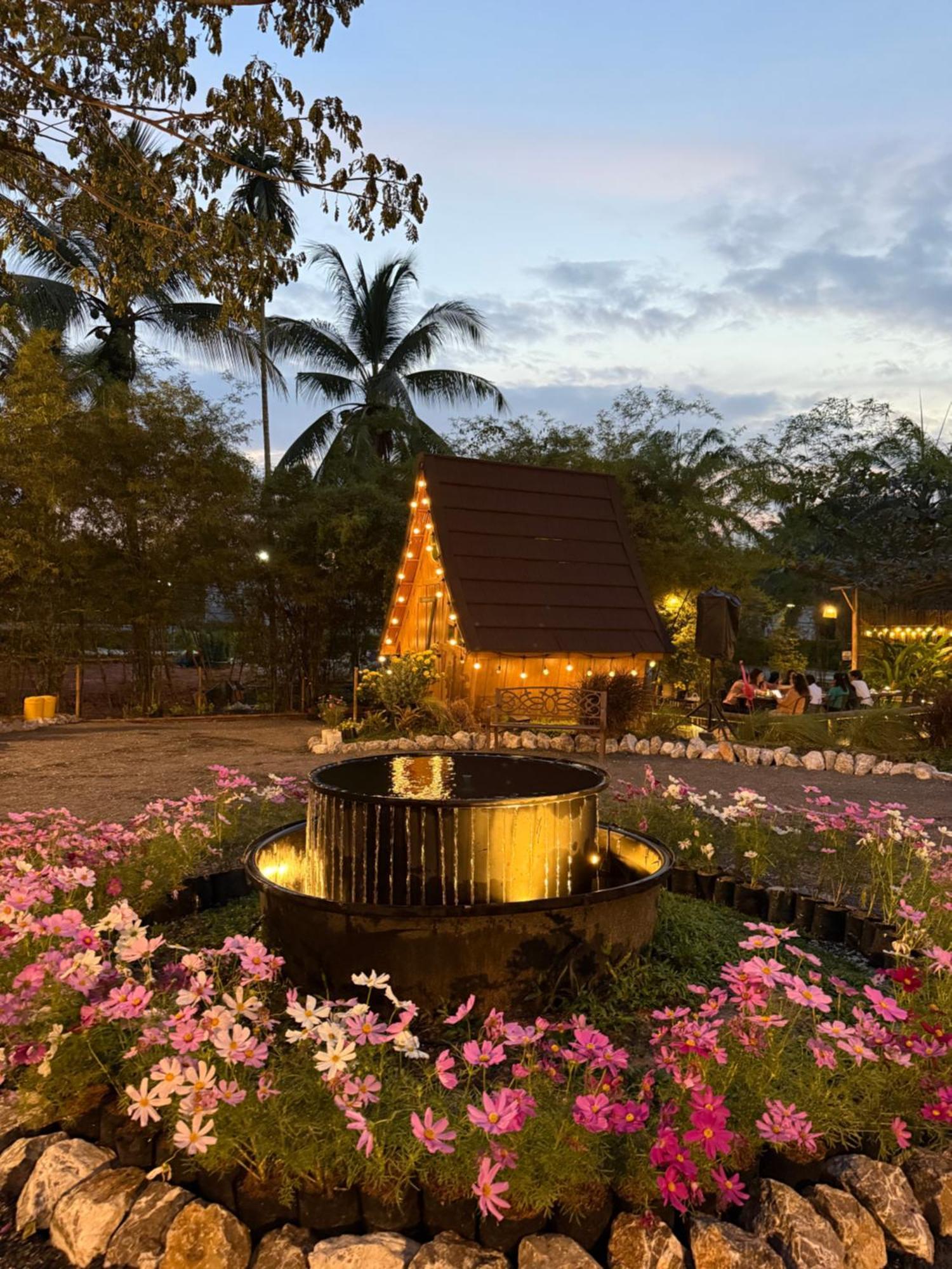 บ้านไร่มีสุข Baanrai Meesuk *
